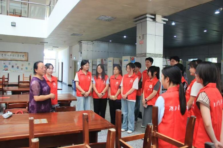 ���tˎ�ɿɉ��߲ʼ��ڣ��Ԑ۞�棬�c����ͯ���L����