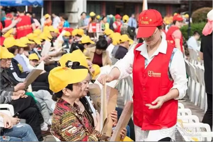 �Gɫ���h��̩�݌W(xu��)Ժ��־Ը�����Є�(d��ng)