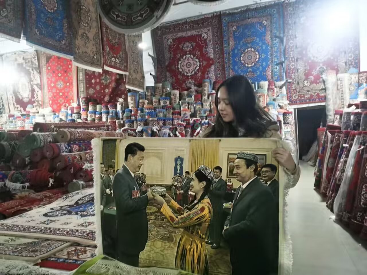 ��W���������l��ɫ�Ļ����������y�Ļ������c����