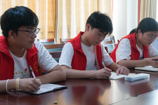 ���ء�·ǰ�Ќ��`�F����ƽ����ɫ�a�I�匚���yӋ�ֽ��ذlչ�\��