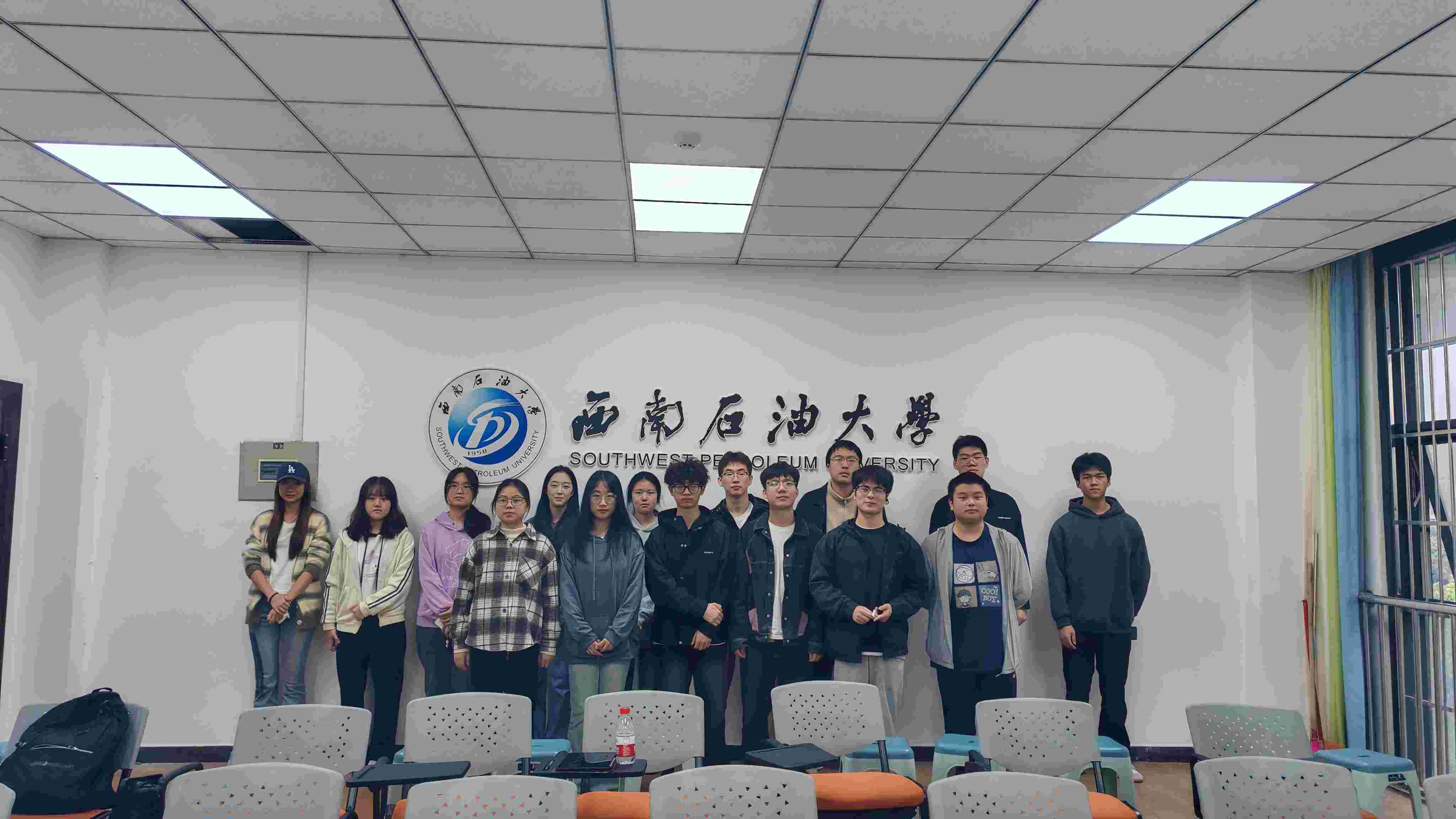 ����ʯ�ʹ�W(xu��)�����͘I(y��)̎�͘I(y��)����(w��)�����_չ�Y�Ϻˌ�(du��)����