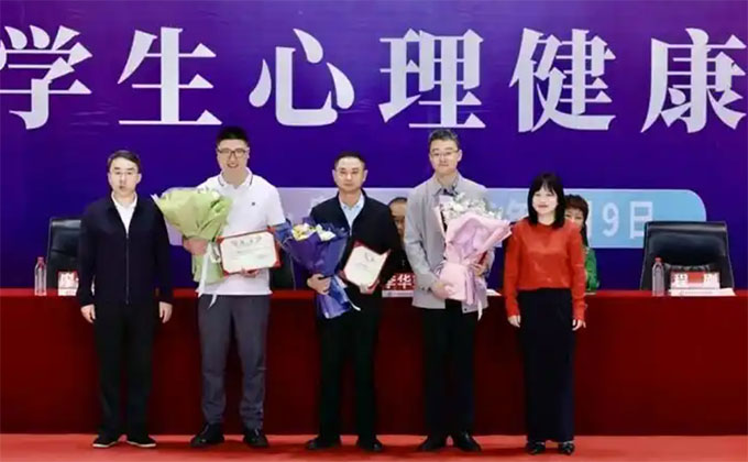 �F��׸ߌ���ʮ���ô�W����������������ӆ���