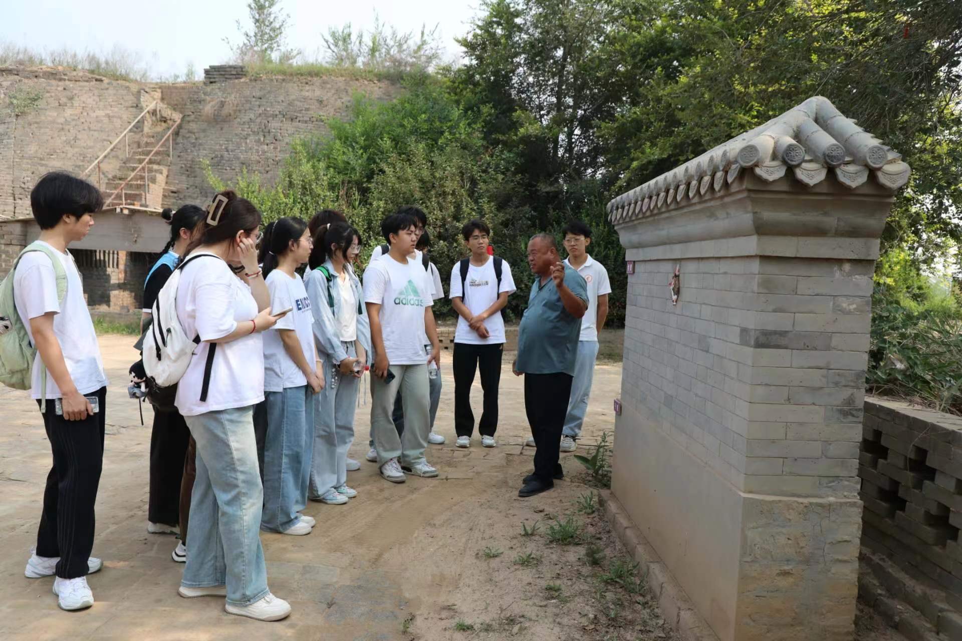 �ĳǴ�W���b�ӵ���퍣��pǧ���Ļ�ʷԊ