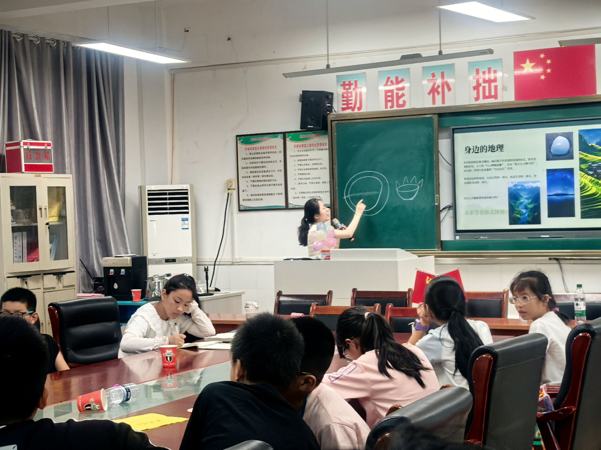 ���֠���ꖣ���ϵ�l(xi��ng)Ұ�����������l(xi��ng)