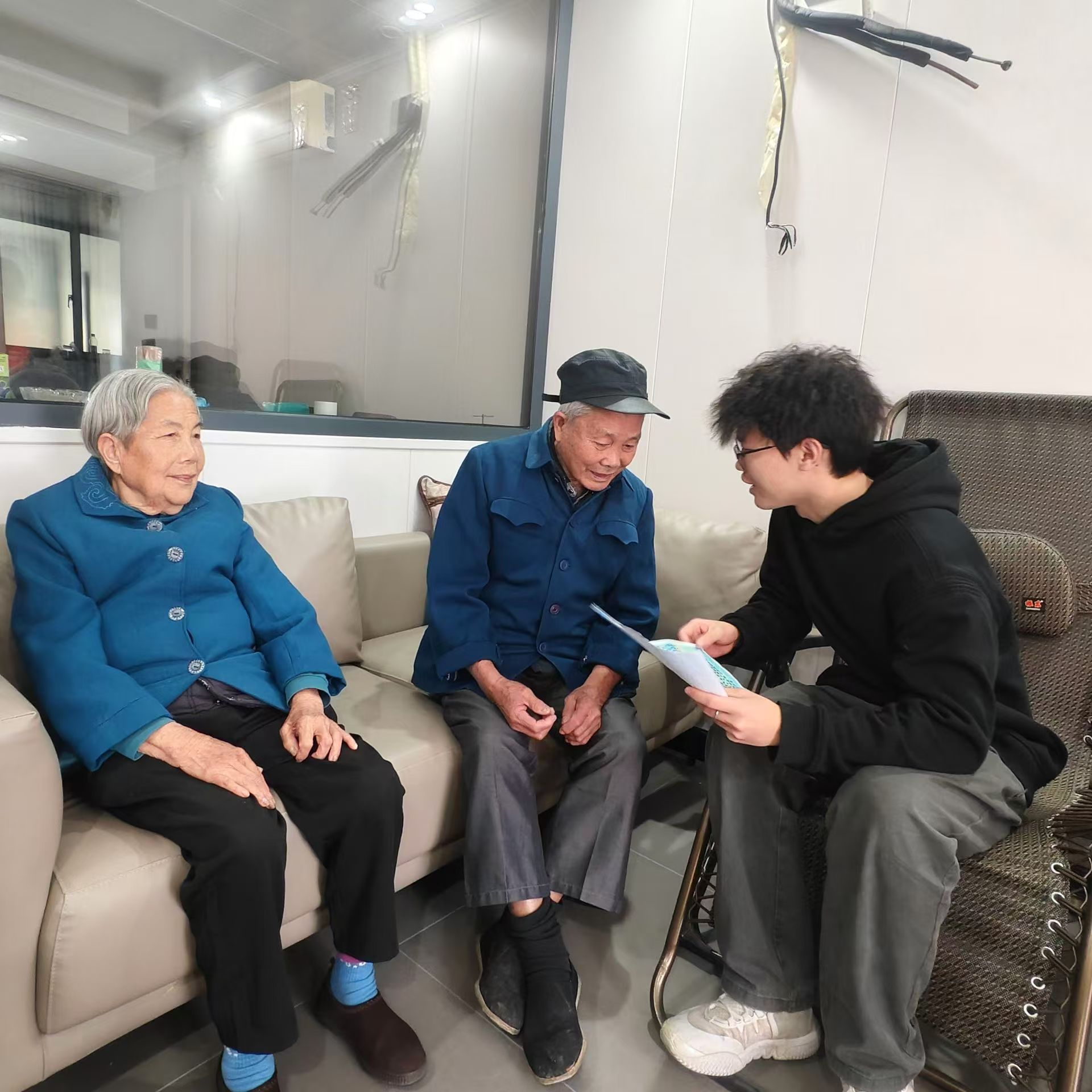 �㽭���tˎ��W�ǻۈF����댎����^ �u�����H�������S�w���˵�Ӱ�