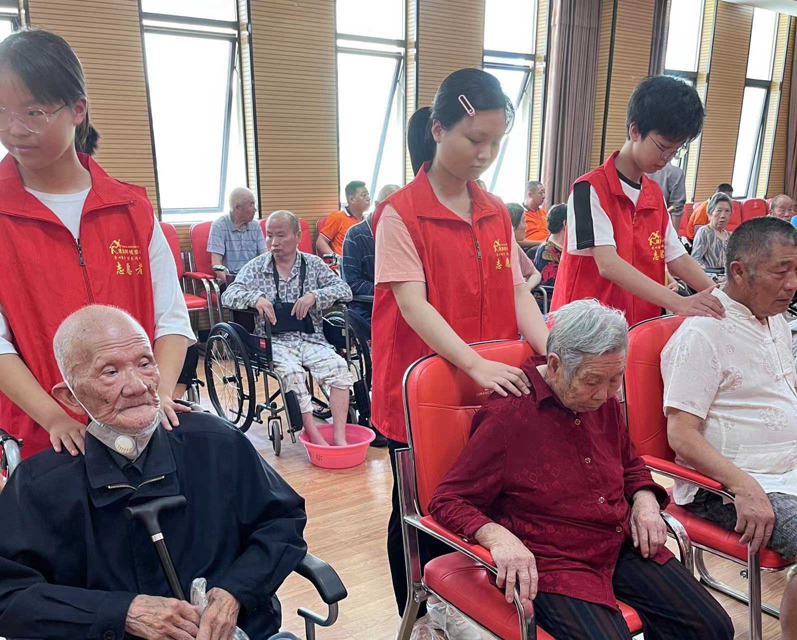 �I����ů�����f���ľ۽�־Ը�P�۷���