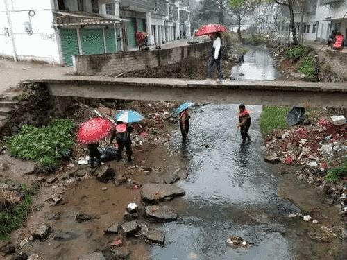 �M�h�^�r���˾ӭh�������{�Ј��