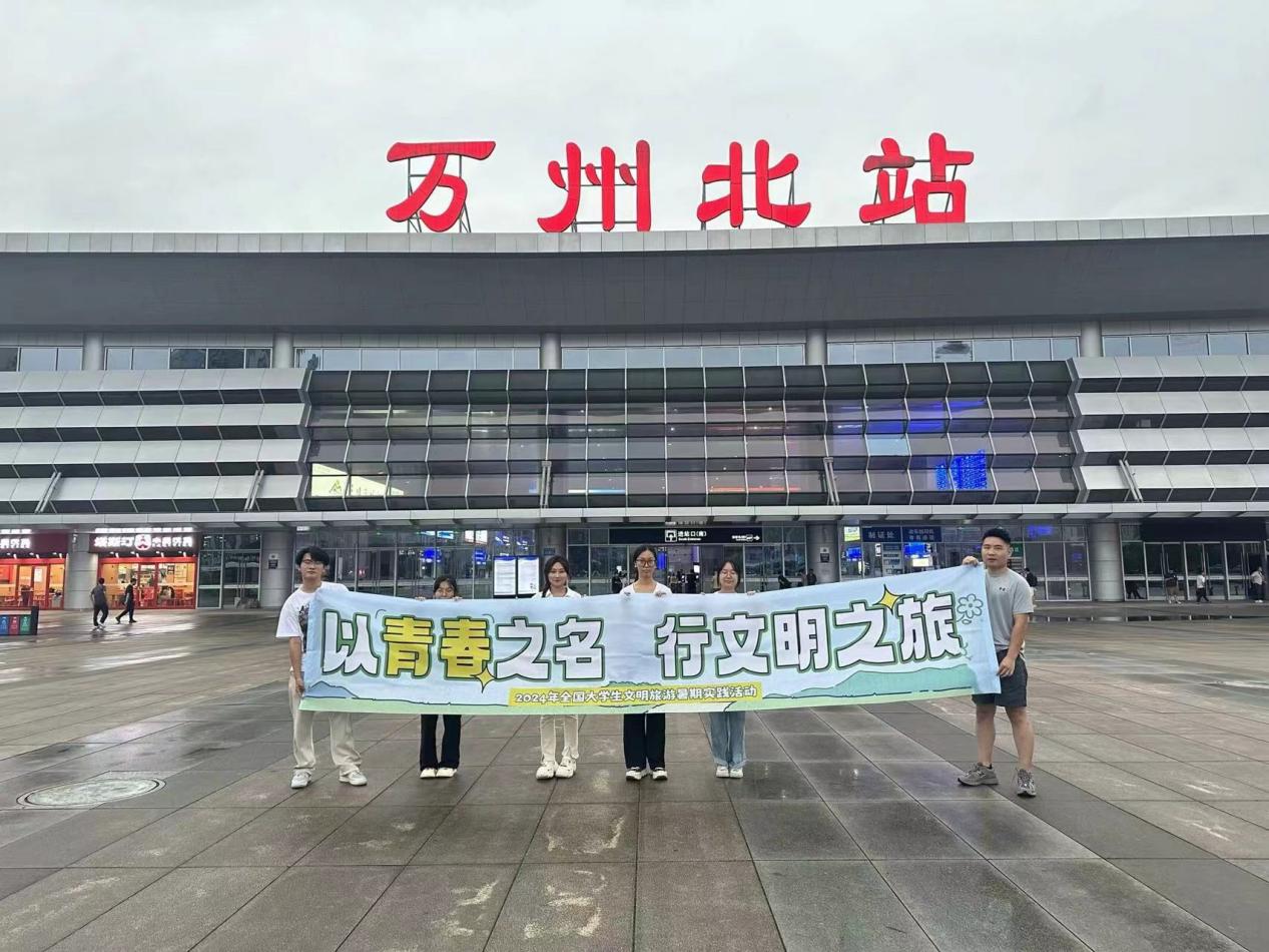 �ഺ�x�ܣ����l���s�r�飺���u�r�I��W���`�F�����_�݅^���R���l�l�����d