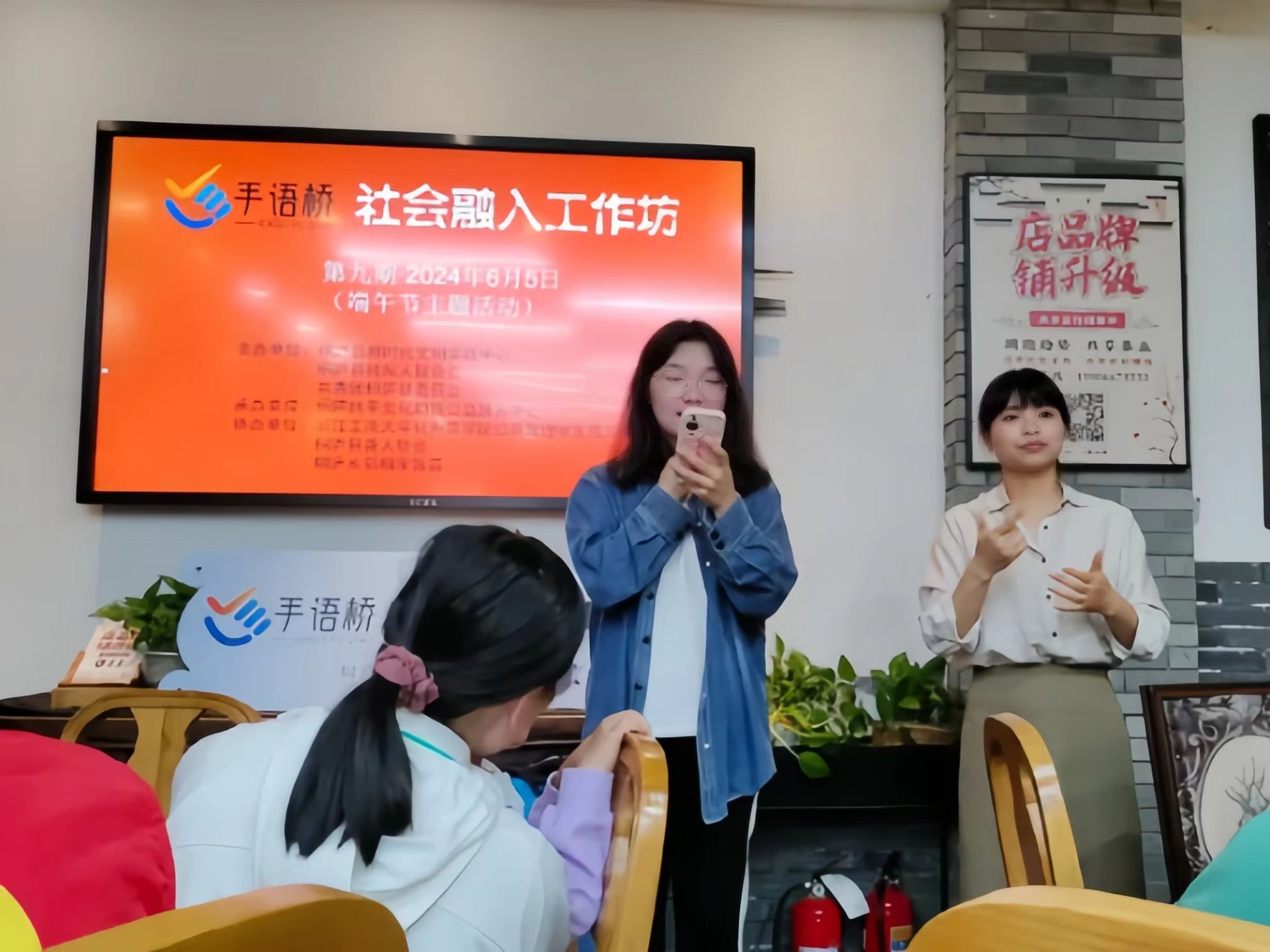 ���Z�������h�㣬�Ļ����������B