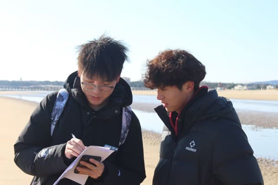 ���؃����ٵ�̼���Gɫ�lչ�̹;