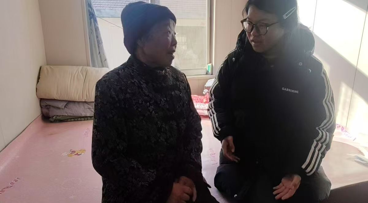 ��^���������P��