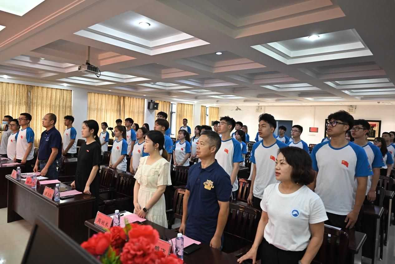 ʢ������� ˬ�L��ɽ�