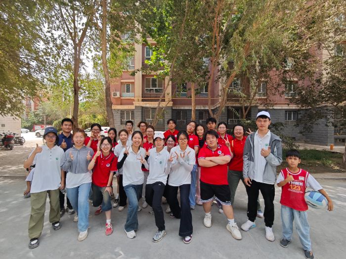 ��Уͬ���`���ģ���У�����L��ƪ�����½������WԺ�cʯ���Ӵ�W���_չ�������l��������`���