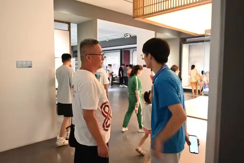 �Ͳ��մɣ�ˇ�g(sh��)�c����������ںϣ����Ͼ����ƏV��̽