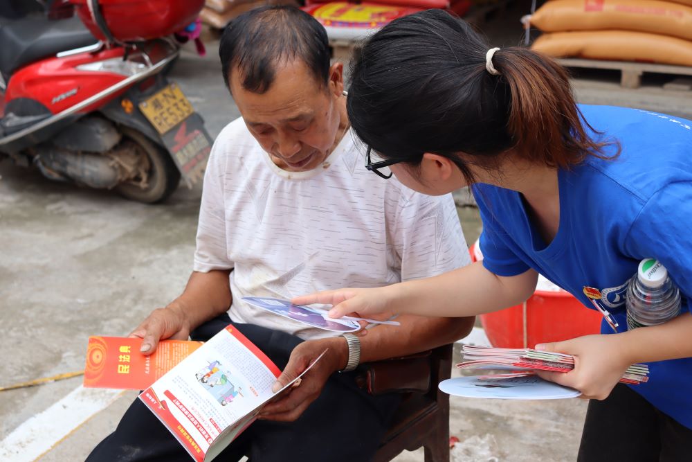 �ͷ����T������x�����������R������