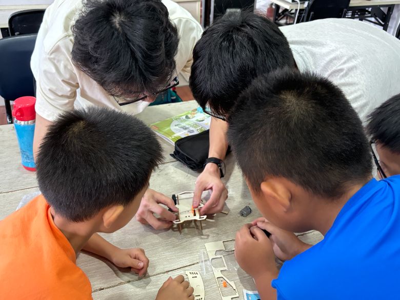 ��Ԫ�����c��ͯ�� �����`�������L