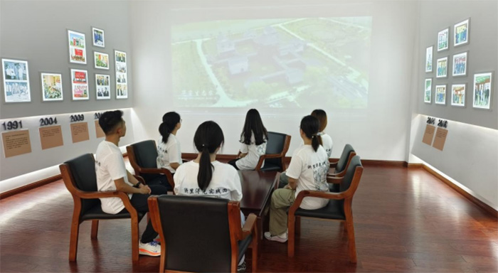 �c��ͨ��Ԓ���d �ഺ����ӳ���ġ������ϴ�W(xu��)������⡱ ��(sh��)�`�F(tu��n)���M(j��n)�����p���(zh��n)