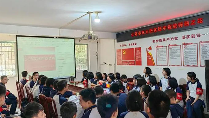 �L���W(xu��)�����M(j��n)��^(q��)�_չ���(hu��)��(sh��)�`���(d��ng)