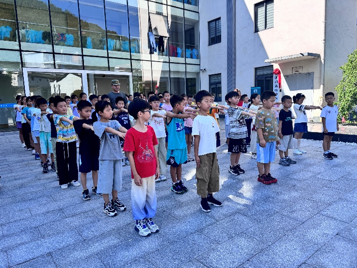 �L����ľ������־̤ǧ��