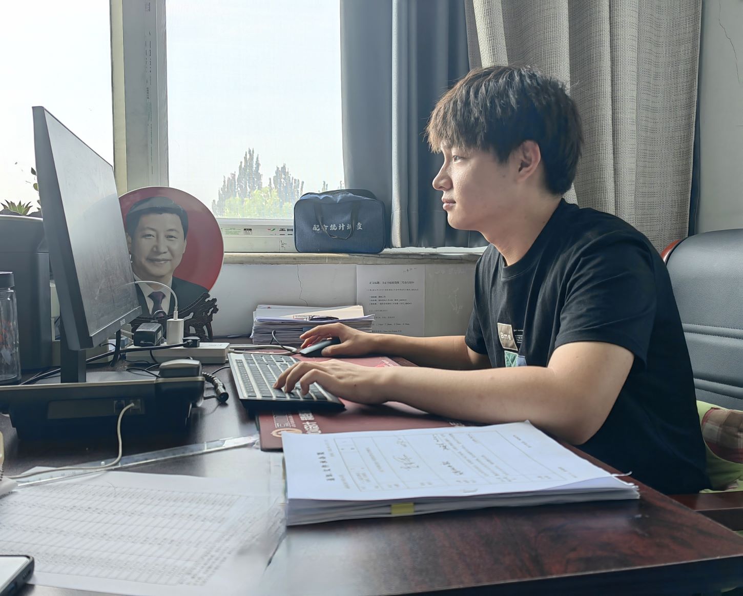 �L����W���όWԺ2021�������������P���c����������`��ӡ������ഺ֮���������l֮�s