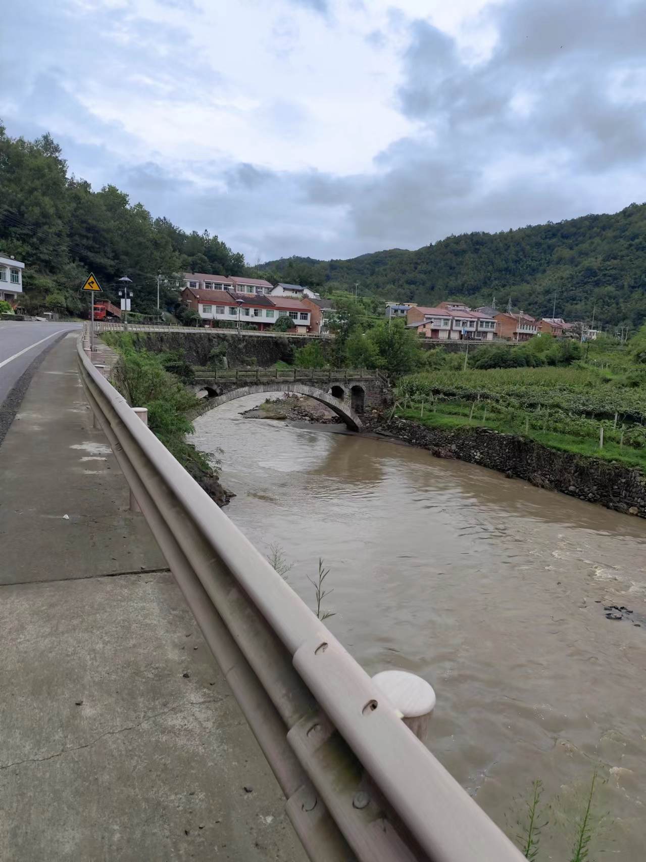 ���������Ƽ���W���`�F�h���hꎿh�p�ӿڹ�� �{�������r�I�c������ΘI���ں�