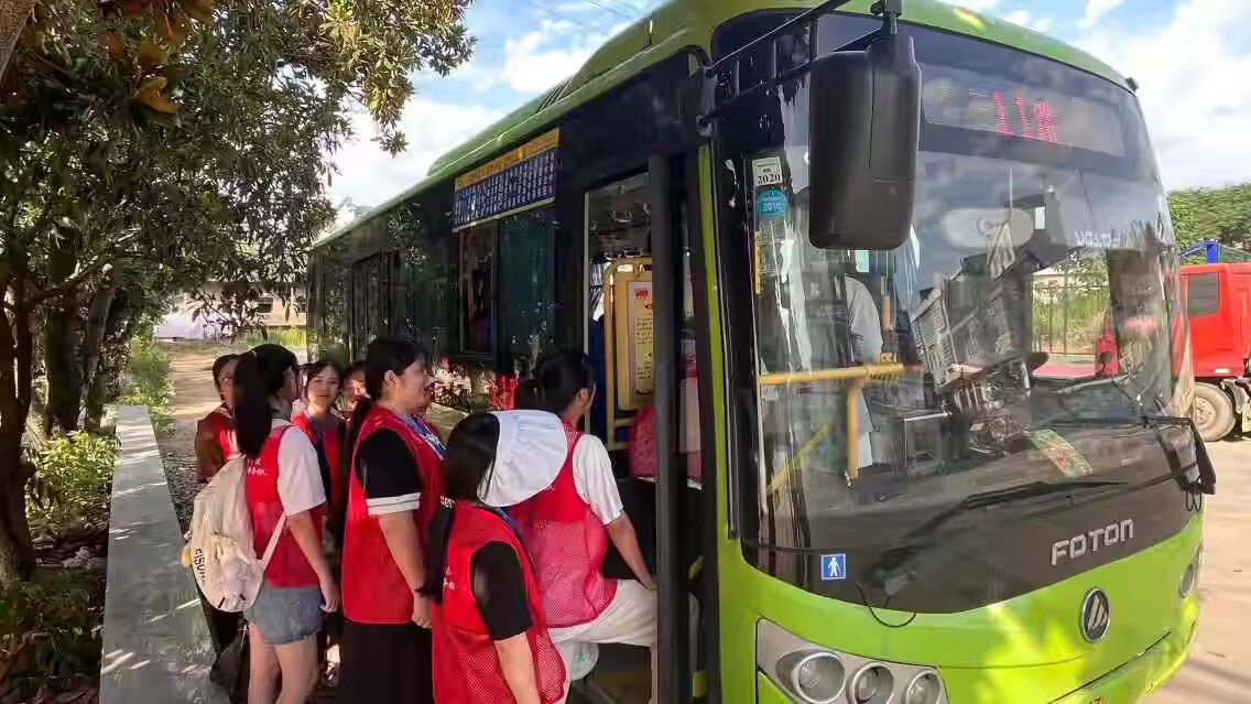 ���M(j��n)�l(xi��ng)���������L���ഺ��(m��ng)��