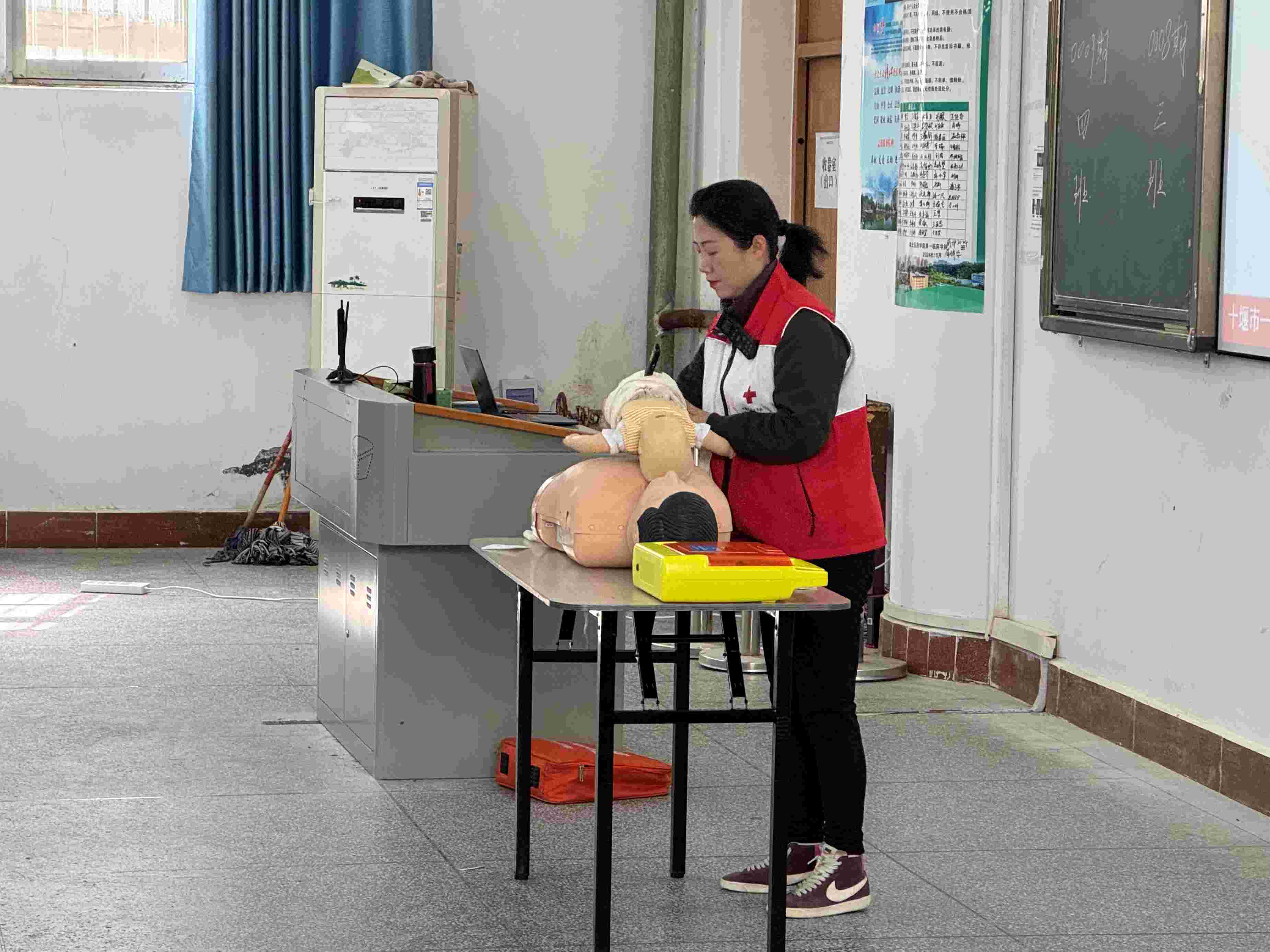 �y�֡��ȡ���У�@�������tˎ�WԺ���ȆT��Ӗ�ڶ��ڈA�M���