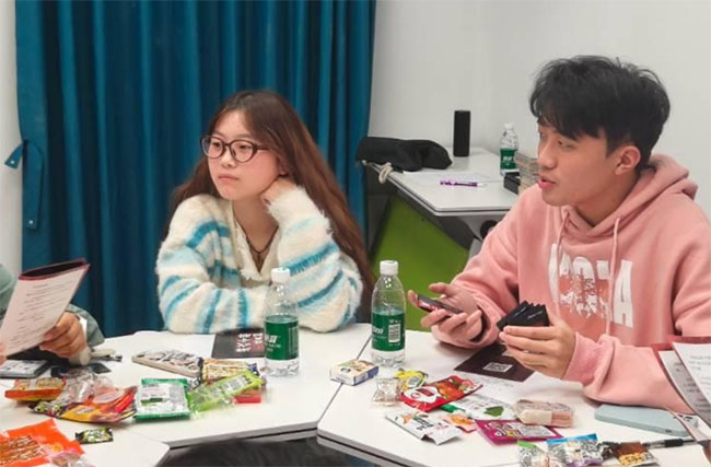 �tɫ�q��ӳ���ģ������;�T���\|���Ժ�ɹ��e�k�tɫ���������