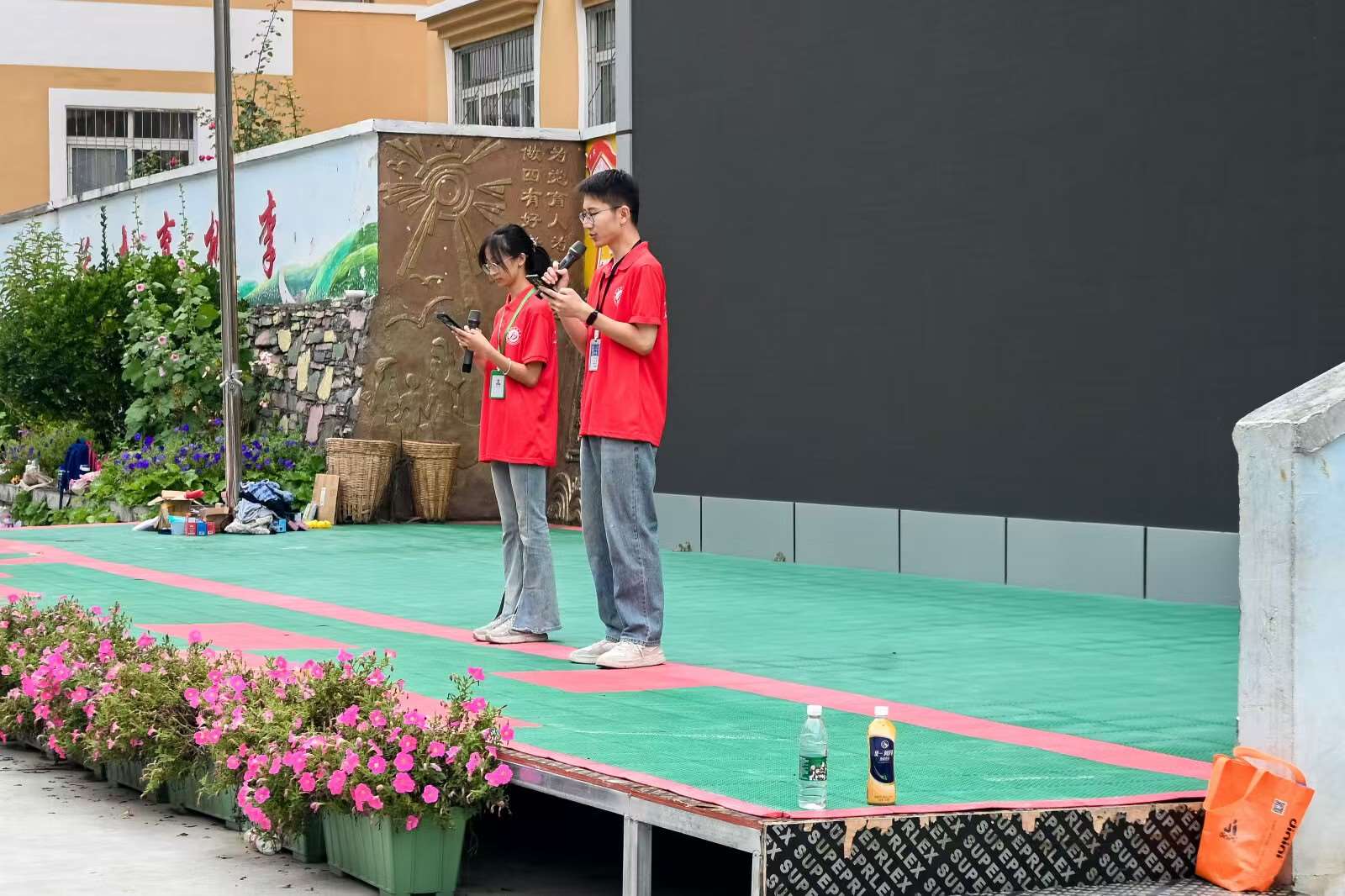 ����韲�ǰ�У��`��������ʡ������y����Ӱ��ͬ��ʢ�ġ��l������IȤζ�\�ӕ�