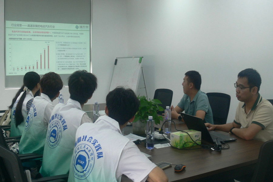 �������£��늻���С�пڣ��ИI�lչ����