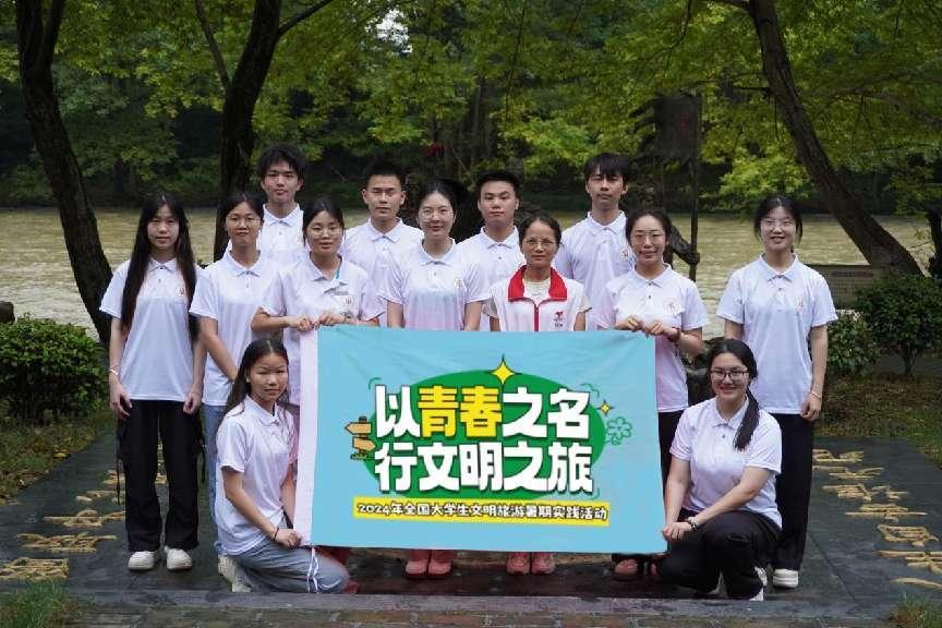 �ഺ���Ї�ʽ�F����ͦ�ߓ��������ϲ����ü��g�����WԺ�����WԺ�_չ�����ഺ֮��;������֮�á�����Сʹ�����}���v���