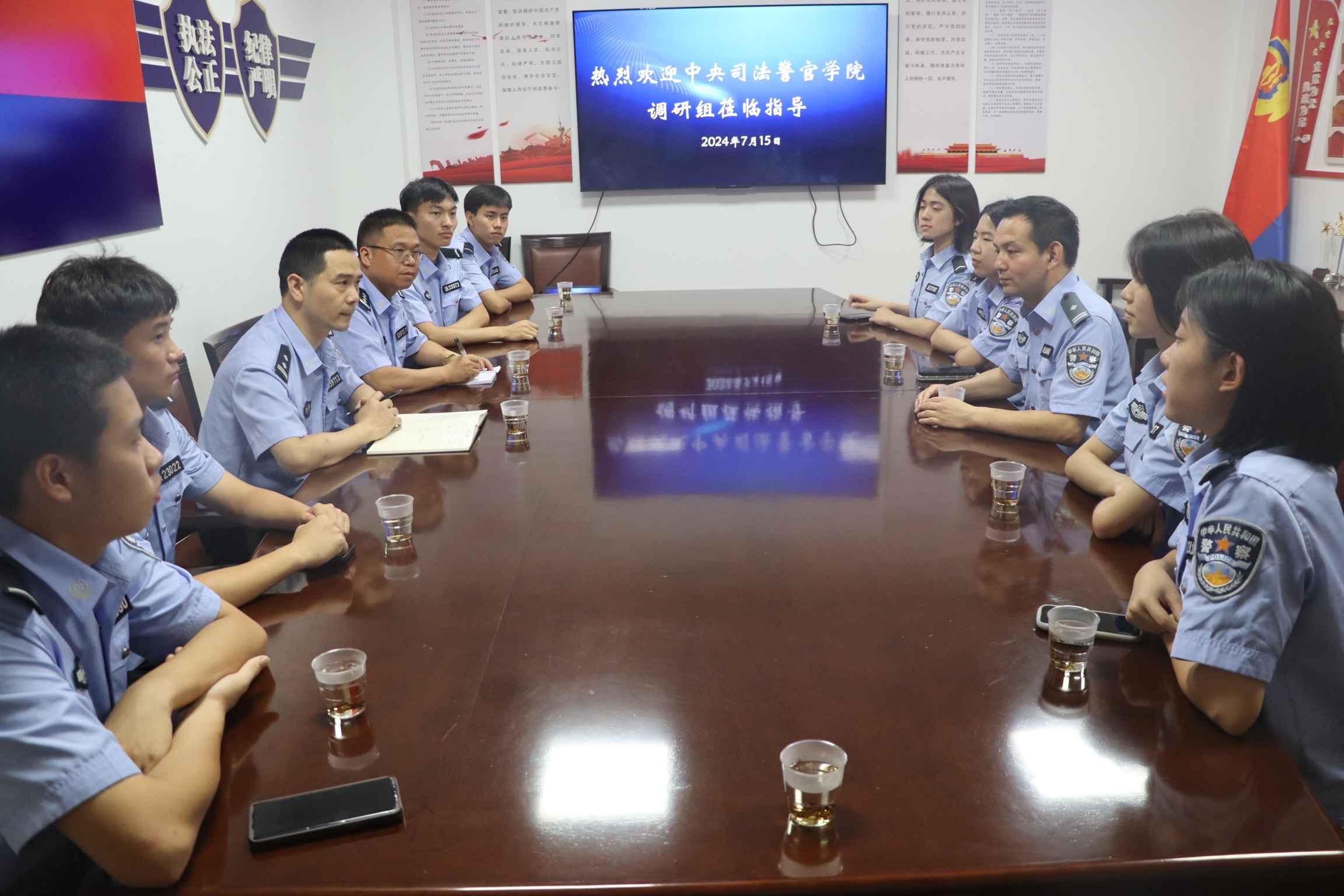 ���η��Ή�(m��ng)�룬�]�����{(l��n)�ഺ