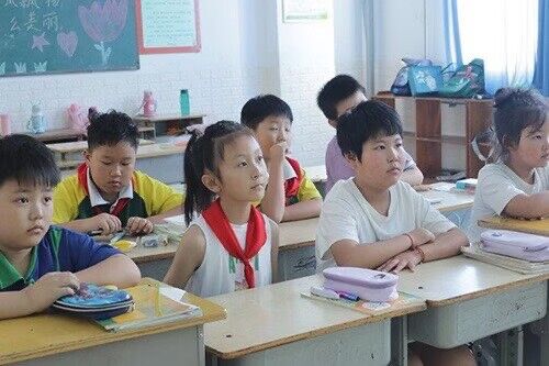 �߲ʼ������c�㲻�ڶ���