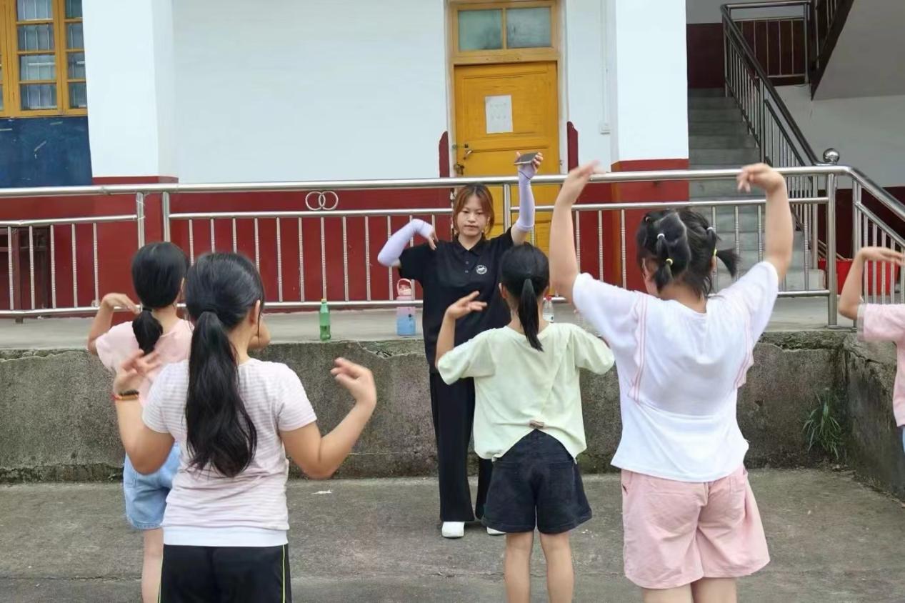 ���赸��ý��������F�Y