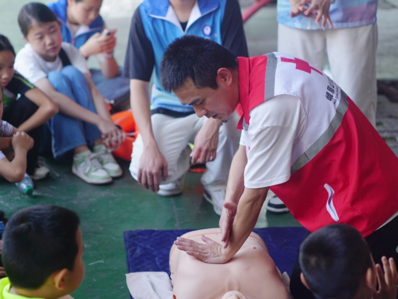 �����t(y��)�W(xu��)Ժ���R��(��i)���l(xi��ng)�����d���M(j��n)�F(tu��n)�����t(y��)������(m��ng)�����@�����՝�(r��n)��`ͯ��