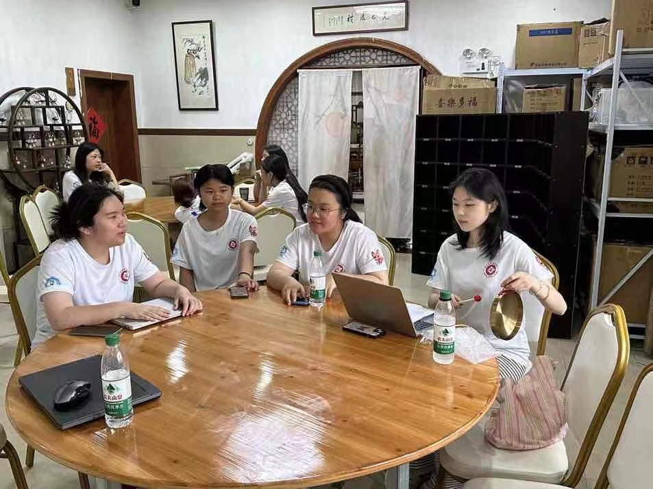 �҃ȟ���ӳ�L�ߣ�Ԣ���ژ����v�� �������Ժ���ǻ�а�ߡ�С���ǰ������WУ������������