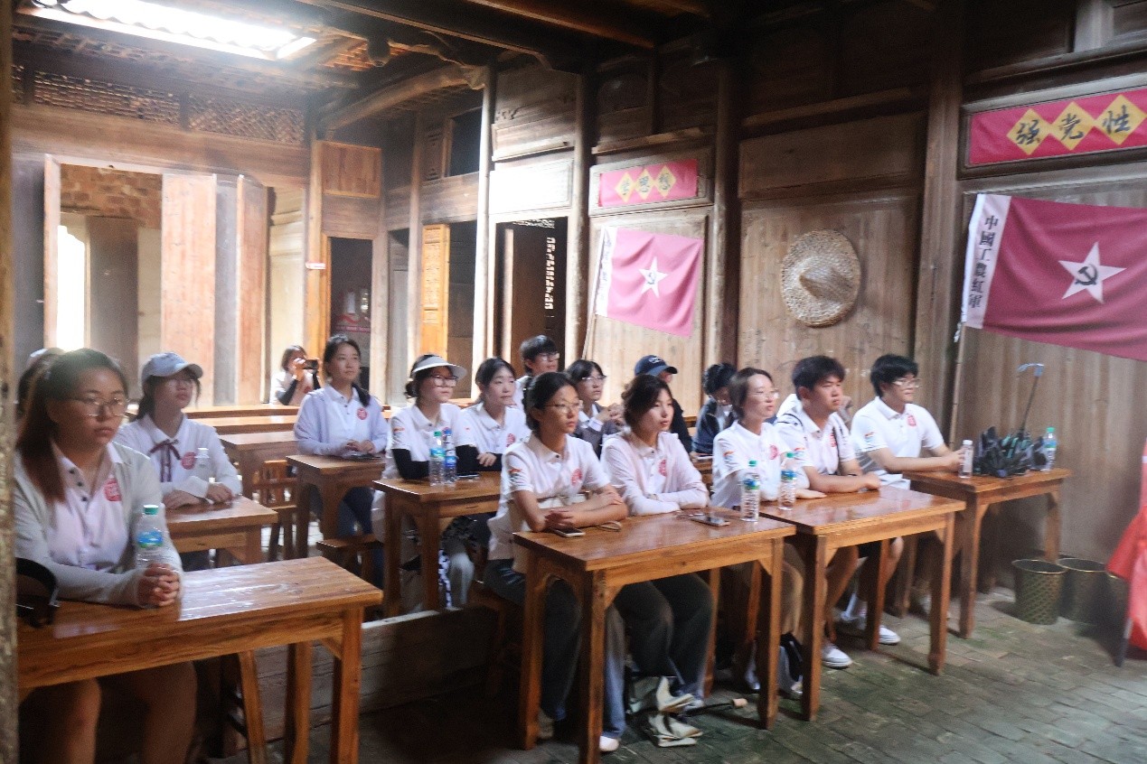 �tɫ���x����ģ��ഺ���`̽ͩɽ