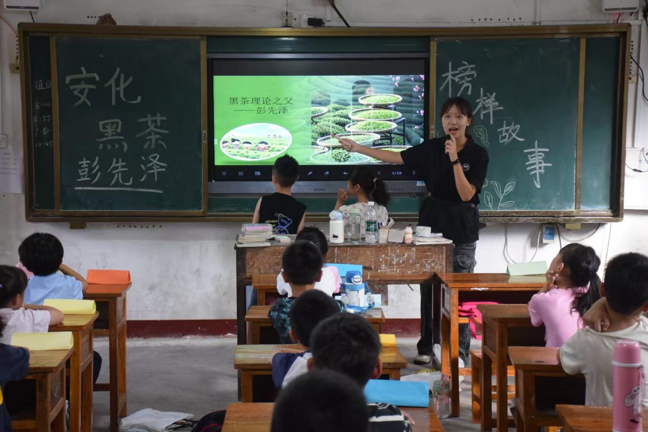 �t;��־������³�