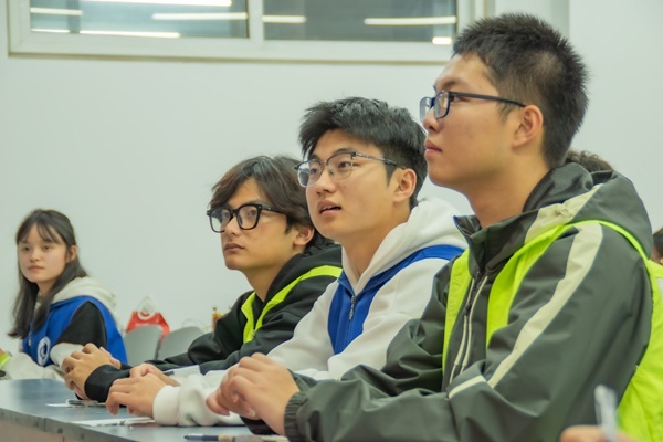 ʯ��Ժ��־�f�ڲ��W���_չ׃�U�錚�h��������ِ���