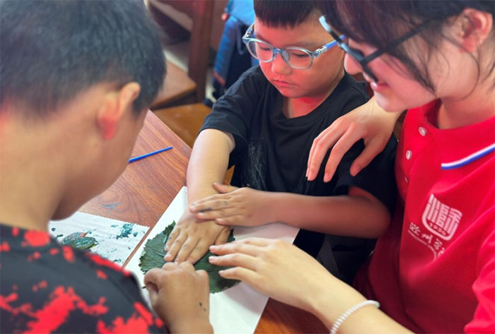 ���݌WԺ�W�ӡ��F���ഺ������ͬ�С� �������������֧��