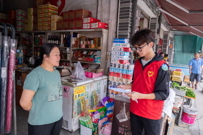 ��ǧ�f(w��n)���̣��ǽ��W(xu��)�ӈ�(zh��)�ഺ֮�P���L���������y�ͼ��Ļ��h(yu��n)�P(y��ng)