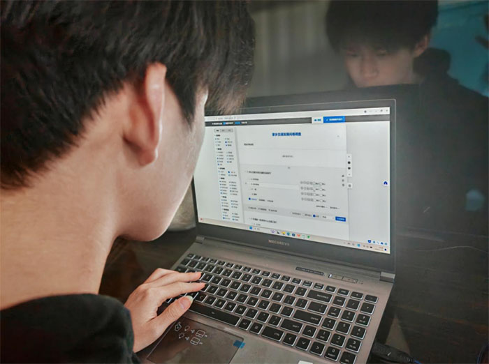 �������L �������l��ͨ�lչ