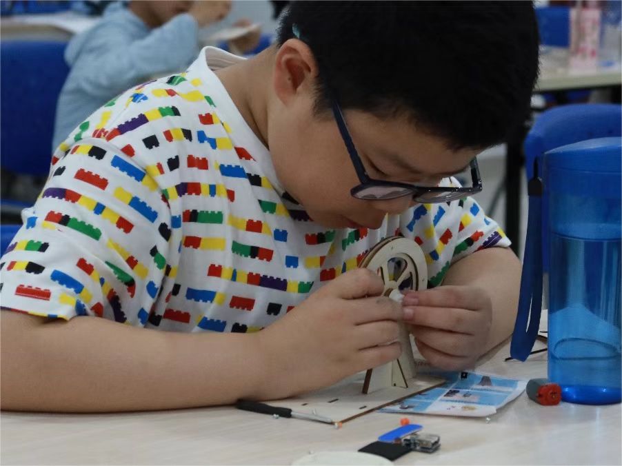 �ƽ��������x����������L