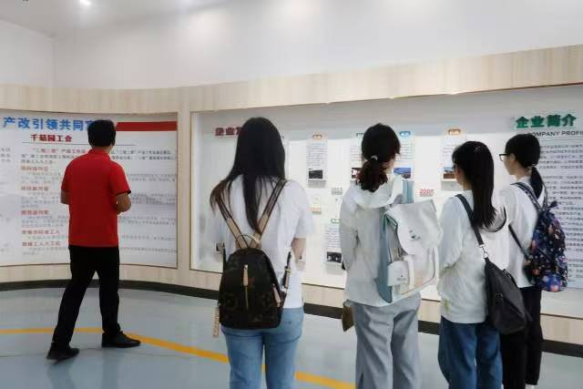 ��ؔ�W��̽�����f��ɫ�����a�I�����ܴa