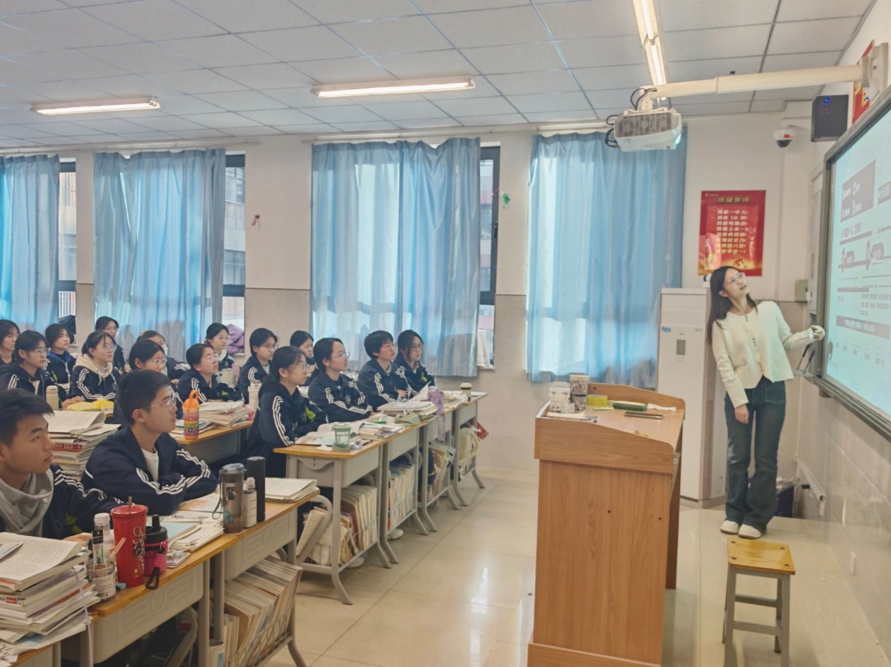 ���r(n��ng)�W(xu��)�ӿ����塪�����_(t��i)һ�з�У���v