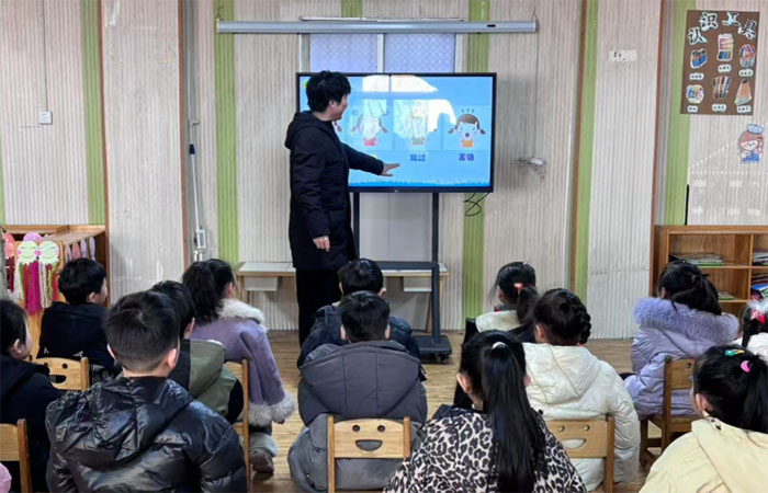 �ഺ���ġ�����  ��Ѫů�lͯ������W�����������������M�l��