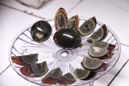 ��һ�wƤ���q����׃��Ʒһ�ؕr(sh��)���㴼ζ�X(ju��) ����������ϵķ��z��֮�����ɻ�Ƥ��