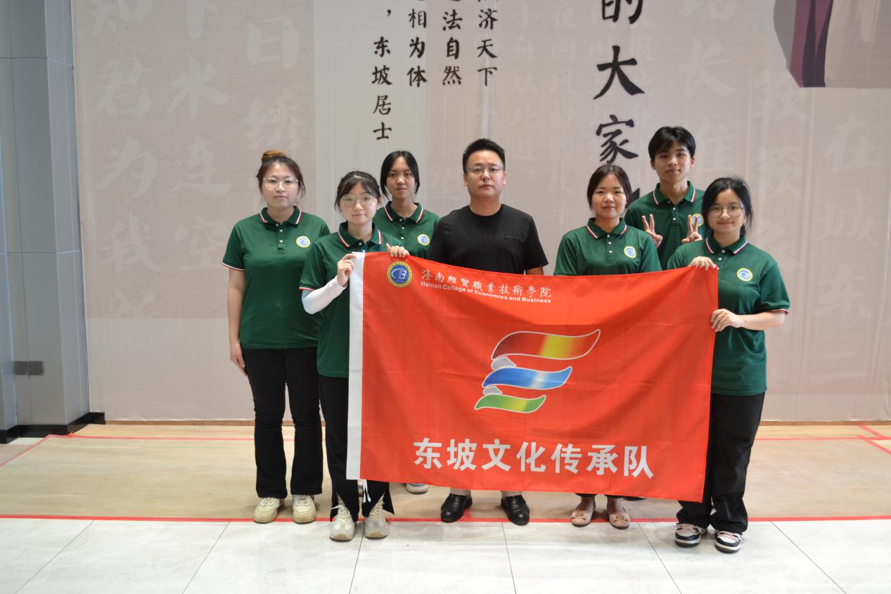 �����Q�W���_չ�|���Ļ����Ќ��`�{�л��