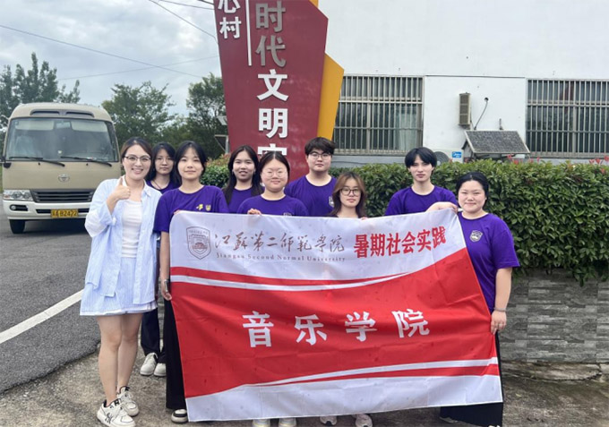 �Ԙ���ý������ͬ�ģ�|�����W(xu��)Ժ������֮����־Ը����(w��)�F(tu��n)��ͬ�Ĵ��_չ���ڌ�(sh��)�`���(d��ng)