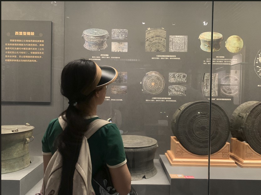 ̽������y�ӣ��ھ�ǧ�����ܡ����V��������W�y��ż��{����_չ���������`�{�л��